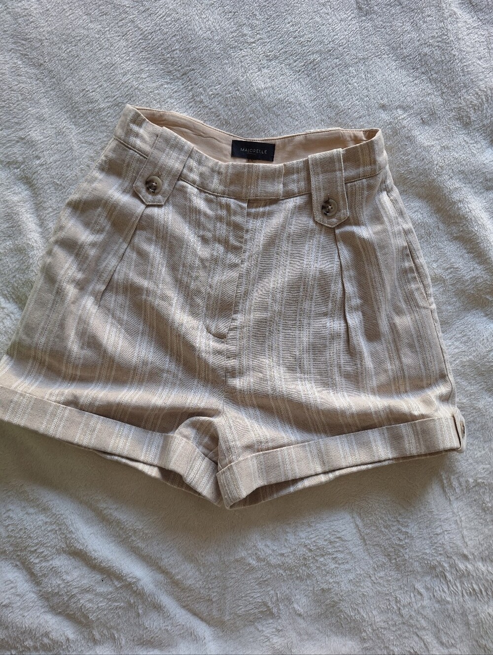 Majorelle Shimmer Pinstripe High Rise Shorts Beige Metallic Cuff Size XS Revolve